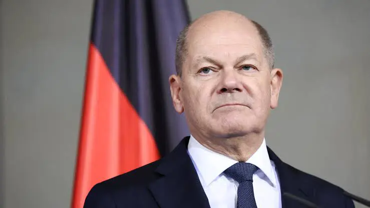 Almanya Basbakani, güvenoyu talebinde bulundu