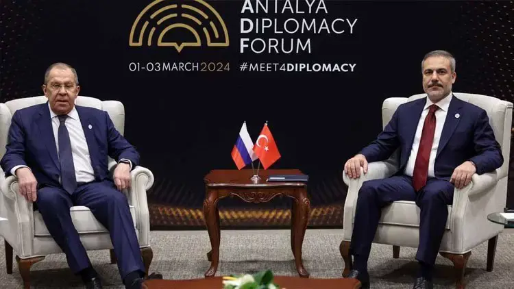 Hakan Fidan û Lavrov hevdîtin kirin