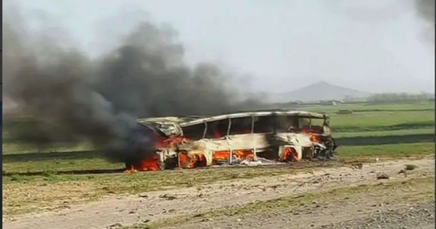 Otobüs ile tanker çarpisti: 21 ölü, 38 yarali!