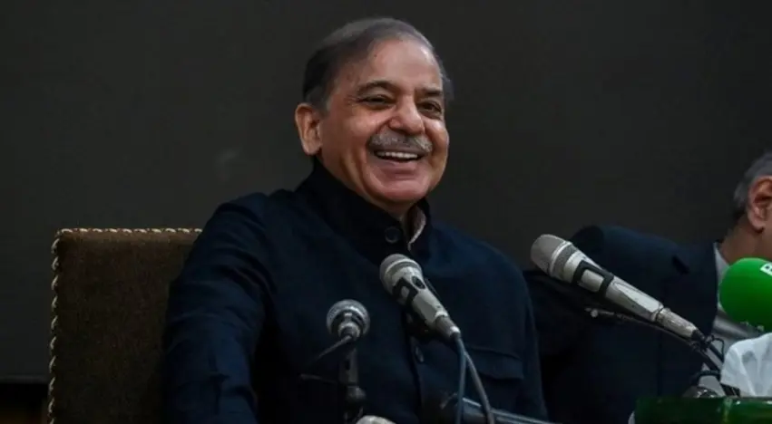 Sahbaz Serîf sondê xwar û dest bi serokwezîrtiya Pakistanê kir