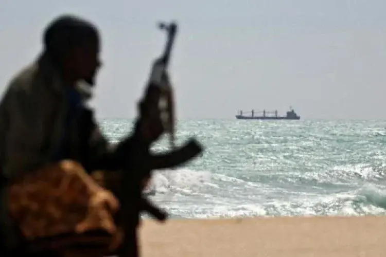 ABD'den Kizildeniz'de Husilere operasyon