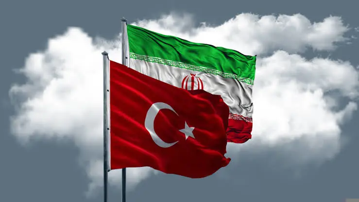 "Iran, Israil saldirisi öncesi Türkiye'yi bilgilendirdi"