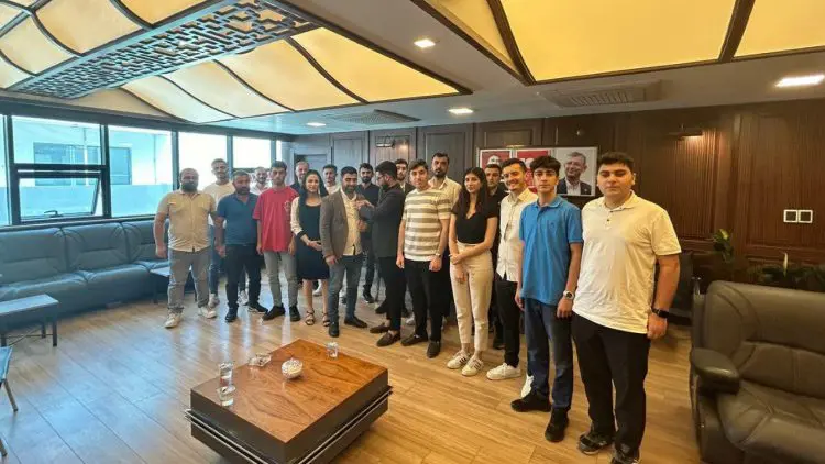 AK Parti Diyarbakir’dan toplu istifa!