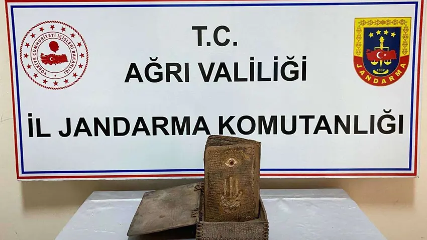AGIRÎ- Pirtûka Îbranî ya 1000 salî hat desteserkirin
