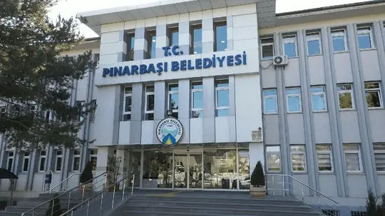 Seçimlerin yenilenmesine karar verilmisti! ‘O belediyeye’ kayyum atandi! 