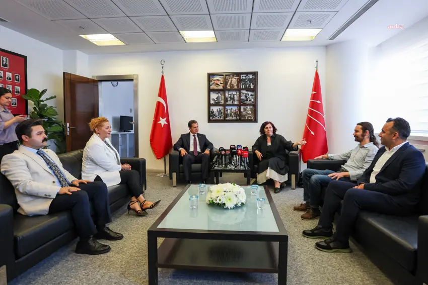 DEM Parti'den CHP'ye ziyaret: Kayyim gündemdeydi