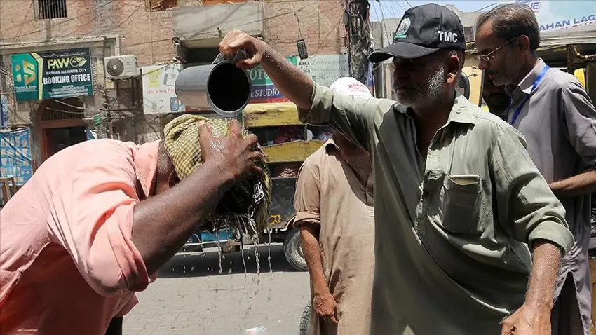 Li Karaçi ya Pakistanê ji ber germê 29 kes mirin