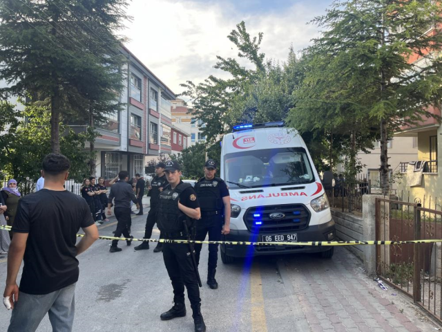 Jin a xwe bi zilamekî din re zeft kir, her du yan û xwe jî kust