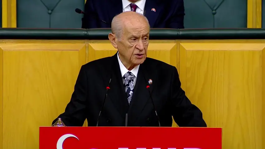 Hakkari’de kayyim | Bahçeli: Içisleri bakanimizi kutluyorum! 