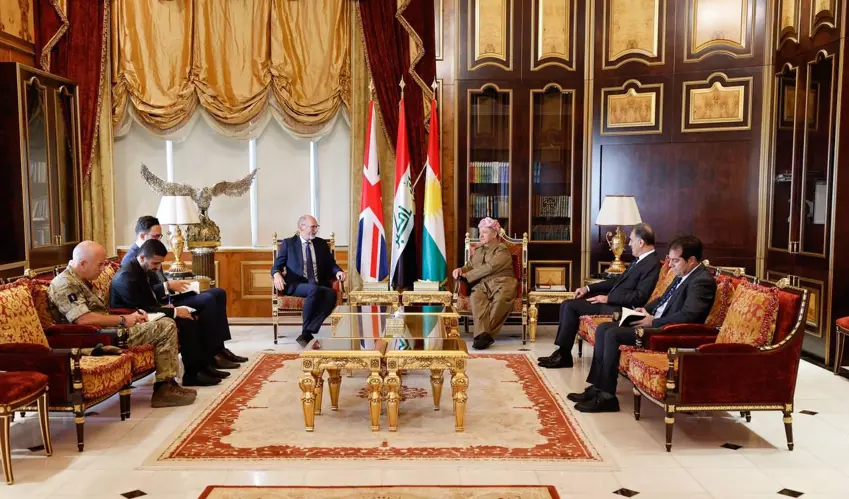 Mesud Barzani, Ingiltere'nin Irak Büyükelçisi Hitchen'i kabul etti