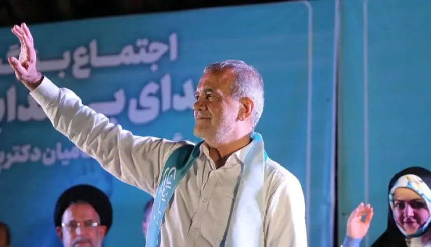 Serokomarê nû yê Îranê dest bi kar kir