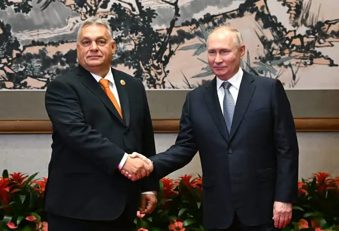 Putin ile Orban görüstü: Ukrayna askerlerini çeksin!