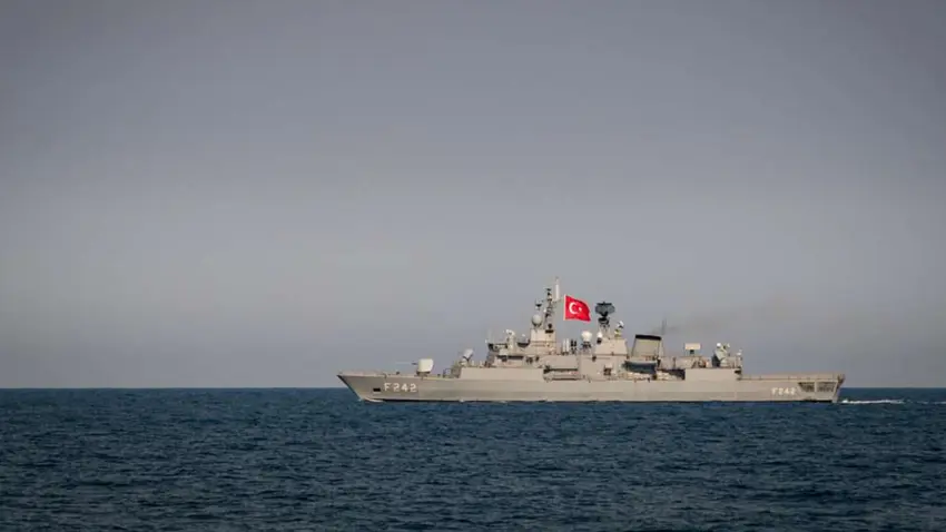 Türkiye ‘o ülkeye’ iki savas gemisi gönderiyor