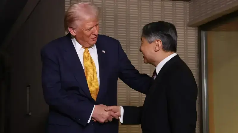 Trump, bi împaratorê Japaonya bi Naruhito re hevdîtin kir