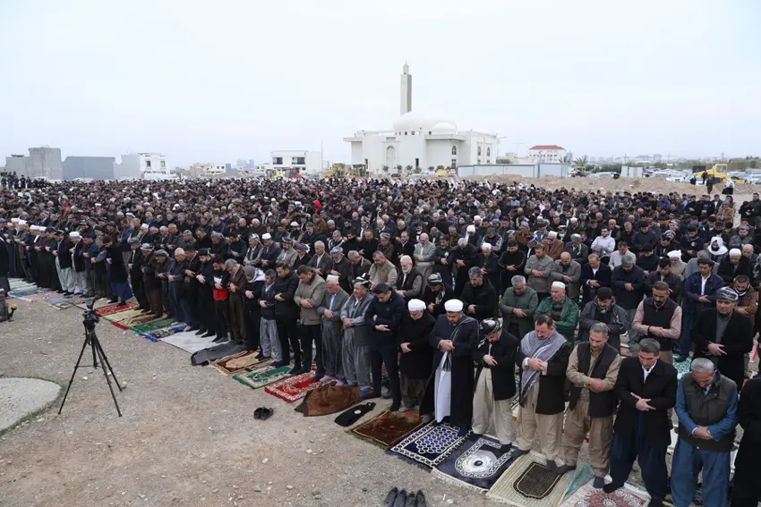 Li Hewlêrê nimêja ji bo baranê hat kirin