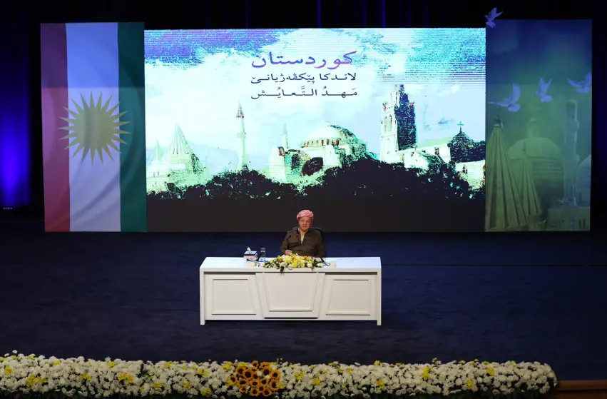 Serok Barzanî li gel kesayetên olî yên Dihokê civiya 