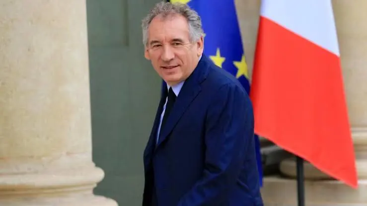 Bayrou: Avrupa, Trump'a karsi dik durmali