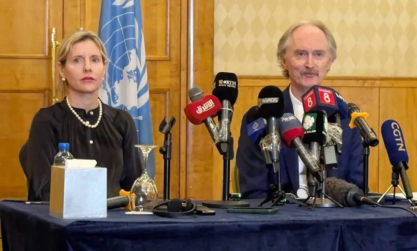 Pedersen: Em naxwazin rêveberiya Sûriye û HSD rêya rûbirûbûna leskerî hilbijêrin