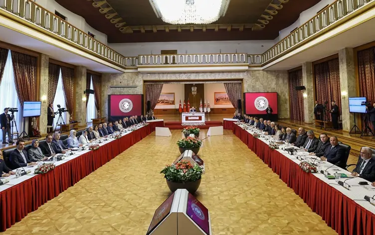 İmralı ziyareti sonrası komisyon toplandı