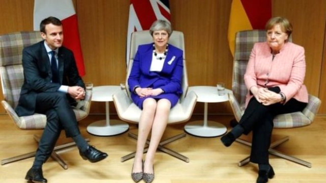 Yekîtiya Awrûpayê gazî Balyozê xwe yê Rûsya kir