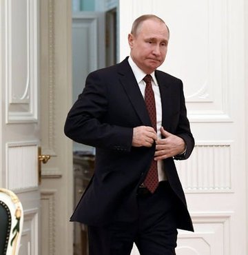 Putîn di navbera Rûsya û Kore de pirekî avadike