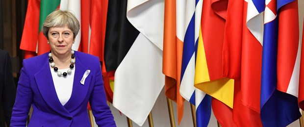 May: Me bi hevre bo Rûsyayê peyam sand