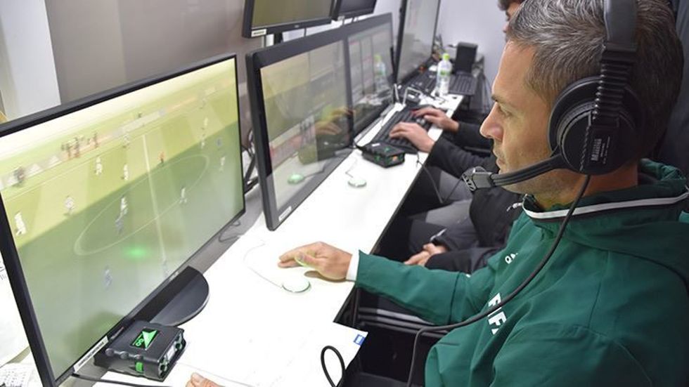 Dünya Kupasi için 13 video yardimci hakem atandi