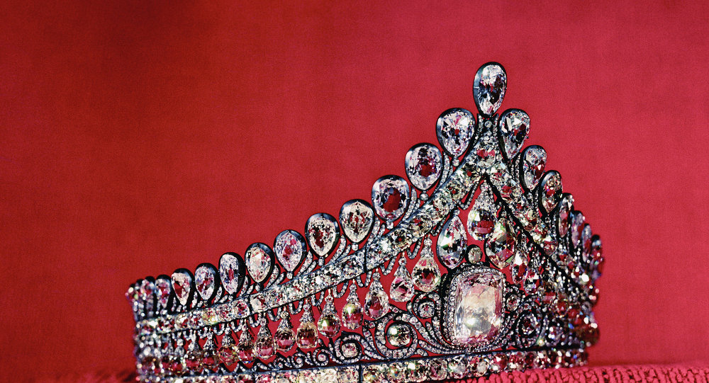 Li Kazaxistanê zilamek di pêsbirka jinên bedew de derkete fînalê