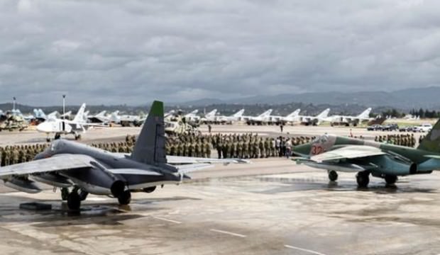 Li Lazkiyê êrîs kirin ser baregeha Rûsyayê