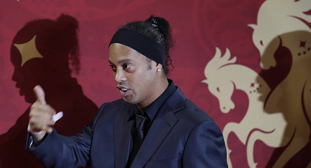 Ronaldinho siyasete atiliyor