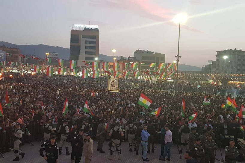 Kurd li çar aliyên Kurdistanê pîrozbahiya Newrozê dikin