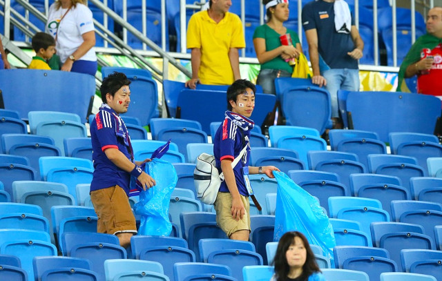 Dinya bû heyranê paqijiya alîgirên Japonyayê