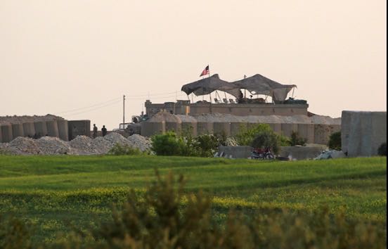 Ajansa Fransî baregehên Amerîkayê li Minbicê kisandin