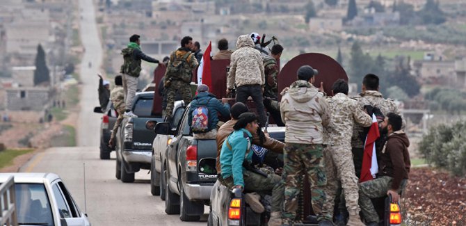 Suriye, Efrin’e dönen 12 Kürt’ü tutukladi