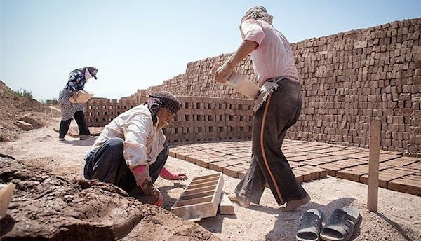 Mueyîdeyên li ser Îranê fisara herî zêde li ser karkeran dike