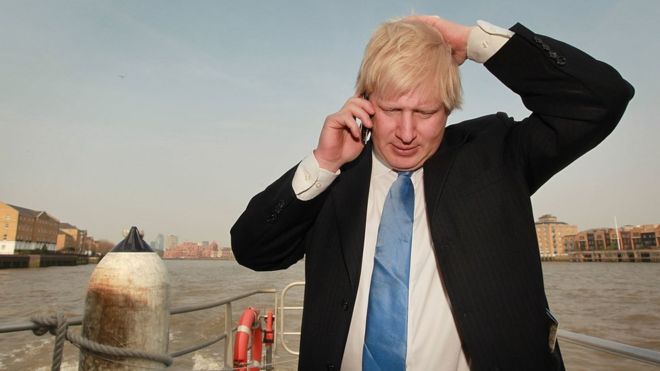 Boris Johnson'i telefonda tam 18 dakika islettiler