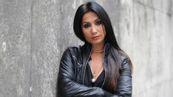 Kürt sanatçi Rojin’den yeni klip: Evleniyor