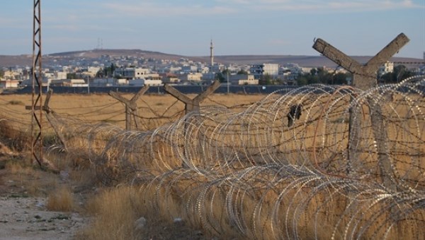 Suriye Ordusu Hatay’in ilçesini vurdu