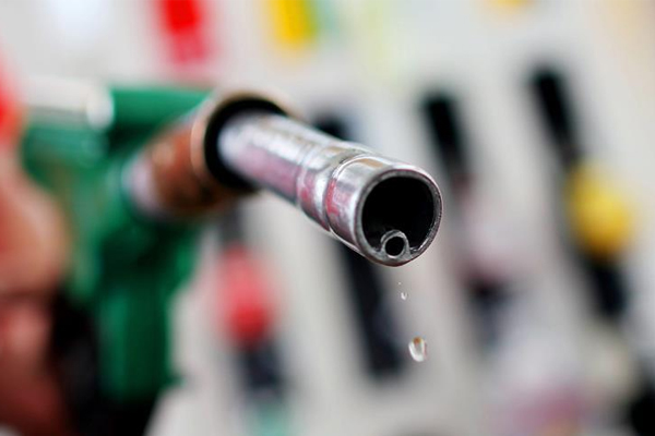 Neft her ku diçe bê qîmet dibe