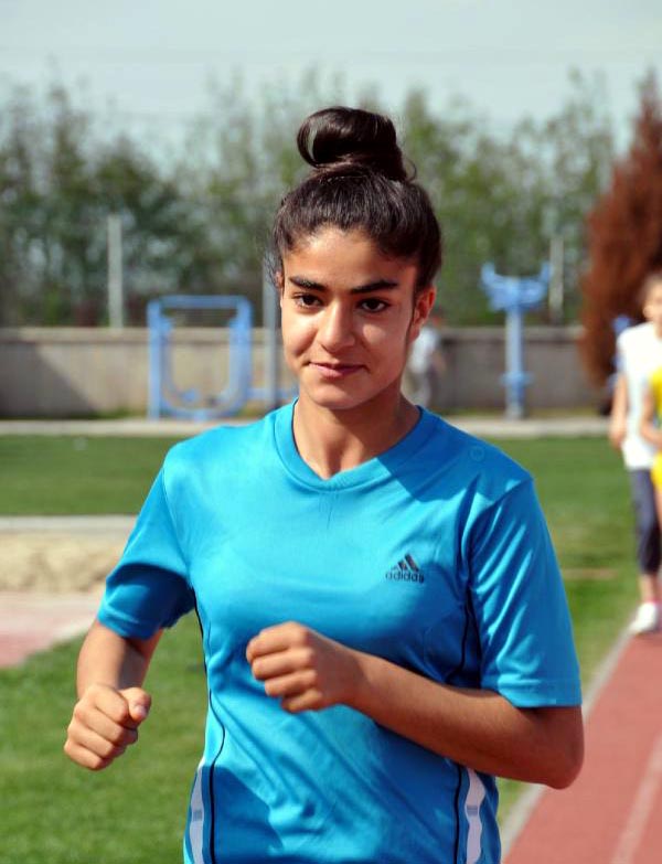 Diyarbakirli Ayse Tekdal, Avrupa U23 Atletizm Sampiyonasi'nda altin madalya kazandi