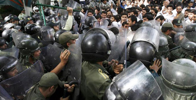 Li Îranê xwepêsandana ajotvanan: 38 binçavkirin