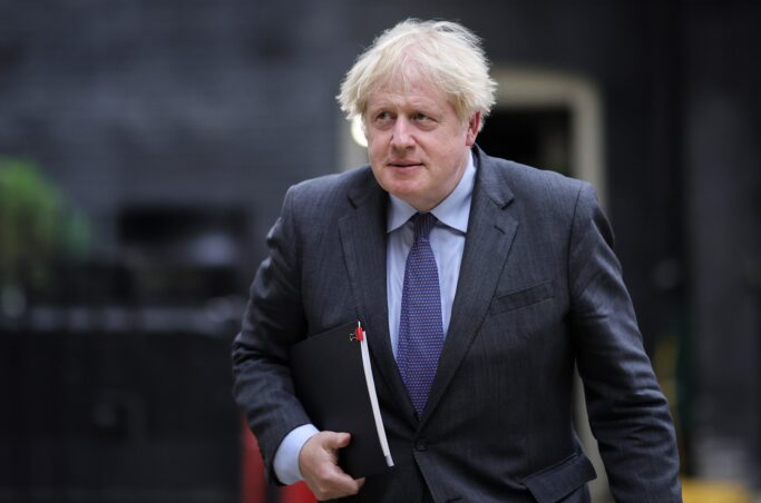 Johnson: Ez berendamê Sekreteriya NATOyê me!