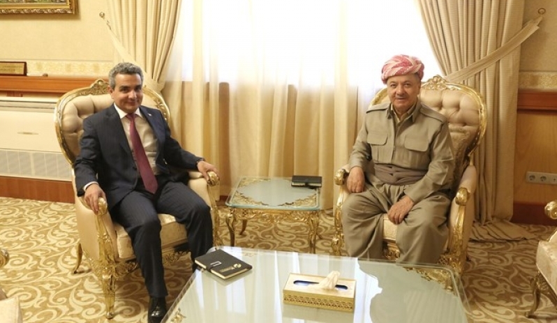 Serok Barzanî parêzgarê nû yê Hewlêrê Firset Sofî pîroz kir