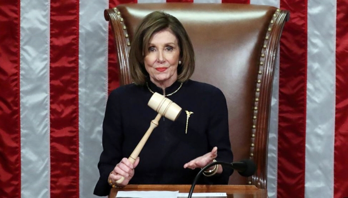 Pelosî: Heta rêbaza darizandina Trump zelal nebe em biryarê nasînin senatoyê