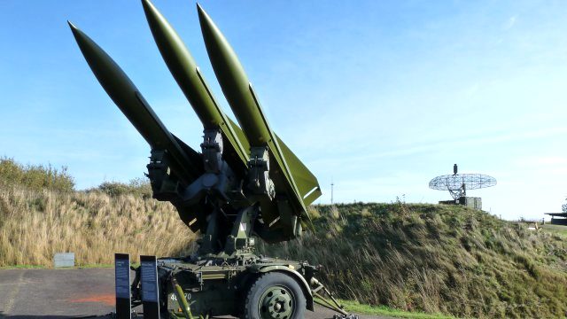 Rûsya li Qamislo baregeha esmanî ya bi sîstema berevaniyî parastî ava dike