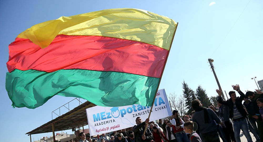 Ji Russia Todayê rapirsiya ‘Hûn li Sûriyê dewleteke Kurdî ya federe dixwazin yan na?'