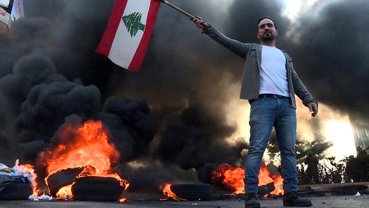 Lubnanî li dijî hikûmeta nû jî derketin kolanan: 20 birîndar