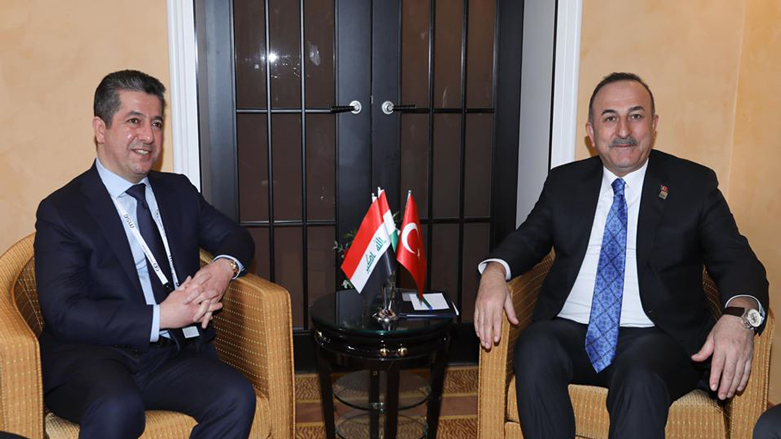 Mesrur Barzanî bi Wezîrê Derve yê Tirkiyê re civiya