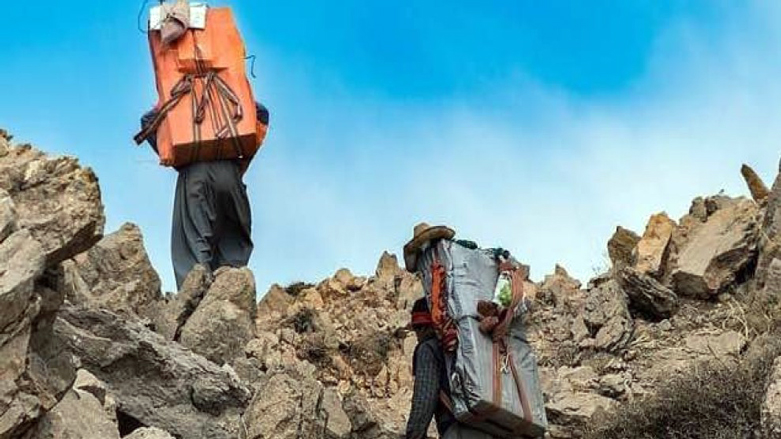 Pasdarên Îranê 2 kolberên Kurd kust