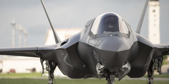 Amerîka hilberîna F-35 an kêm kir